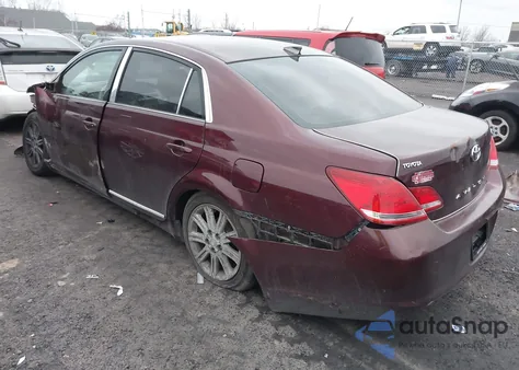 2005 Toyota Avalon Limited z USA, uszkodzony, nr VIN 4T1BK36B05U019544